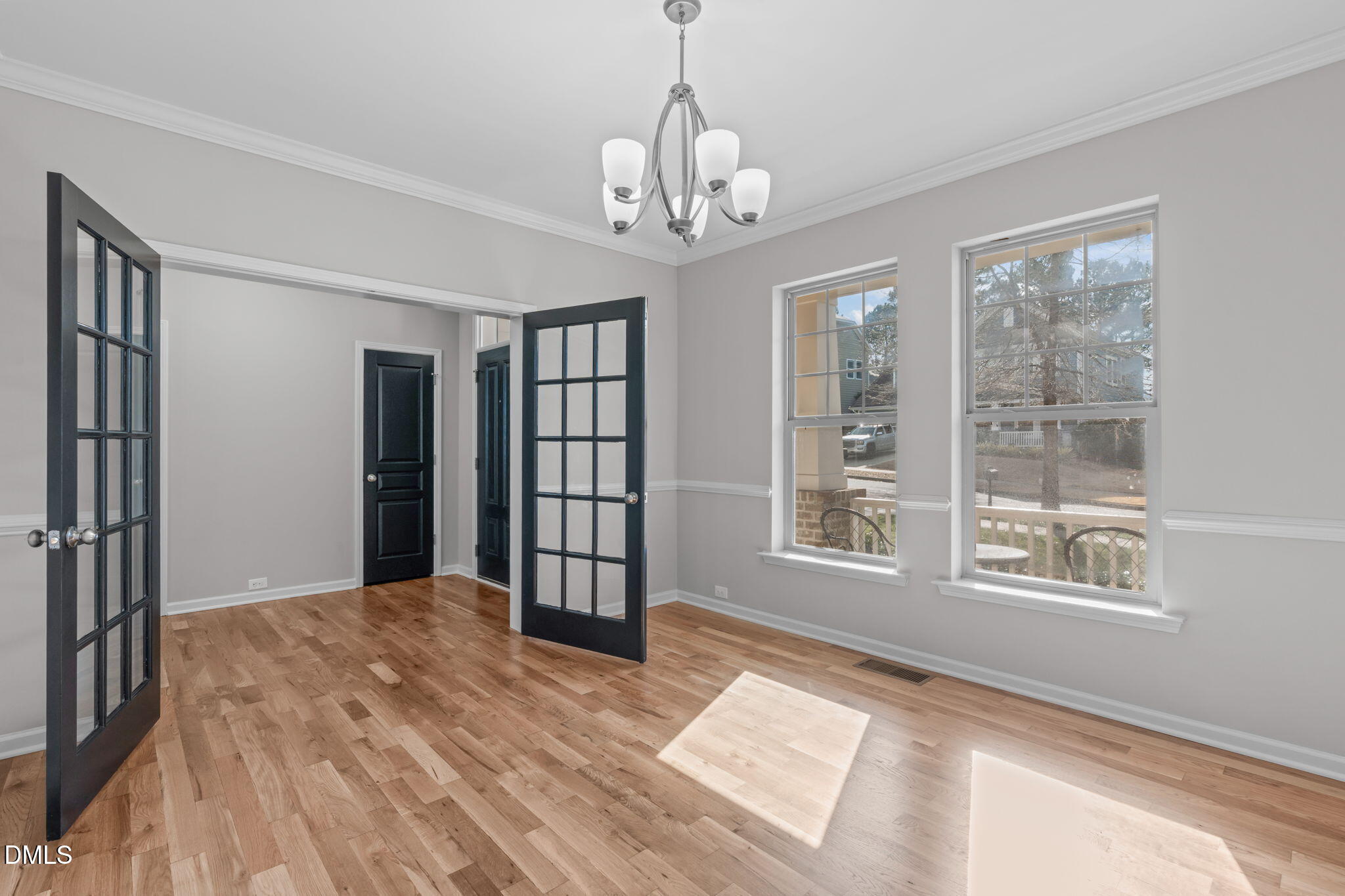 621 Ancient Oaks Drive