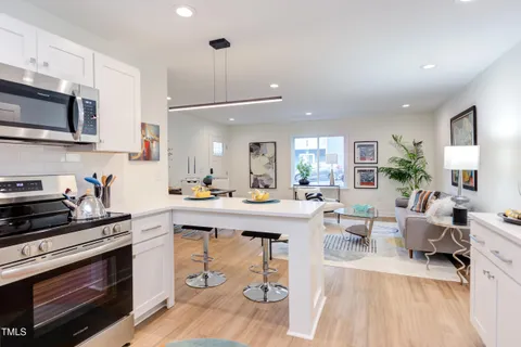 MLS: 10068803