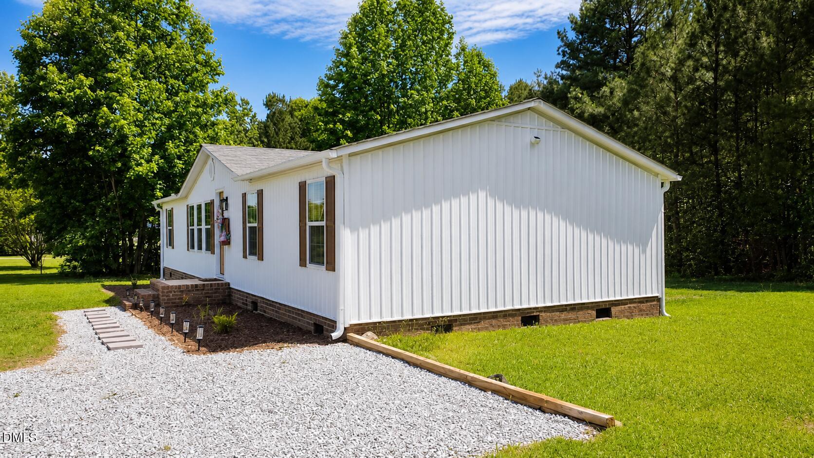 7537 Sam Young Road
