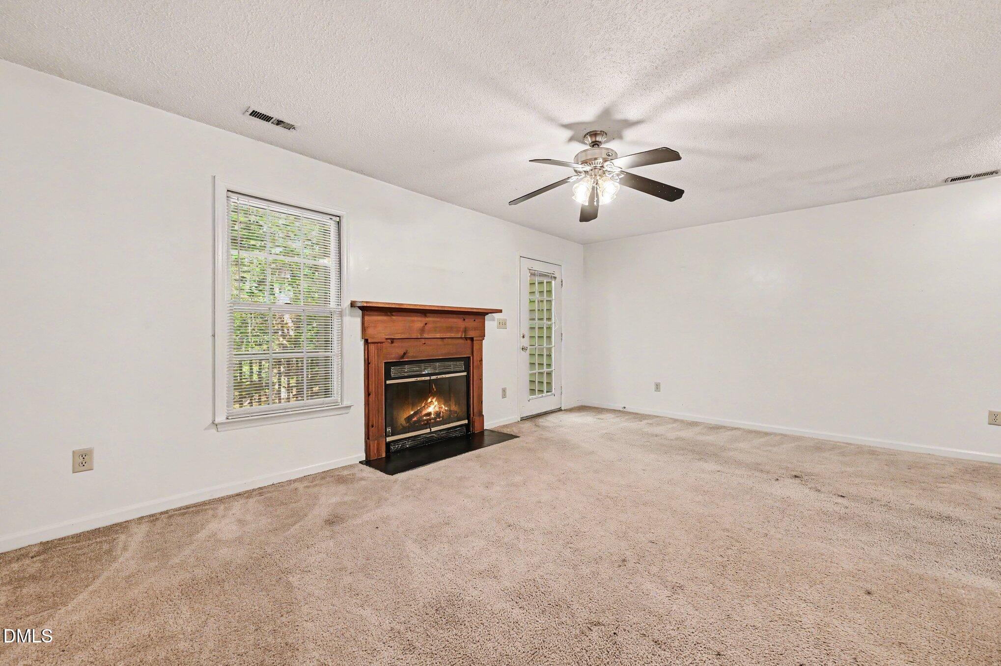 112 Hollow Oak Drive