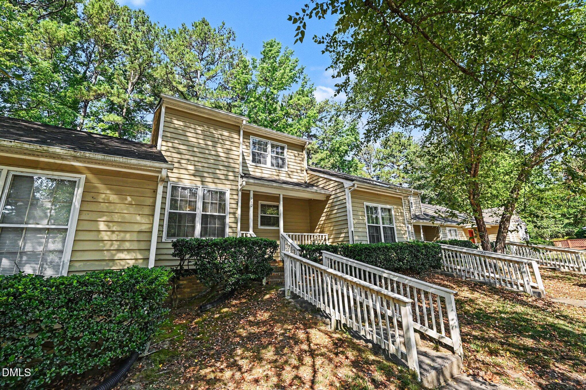 112 Hollow Oak Drive