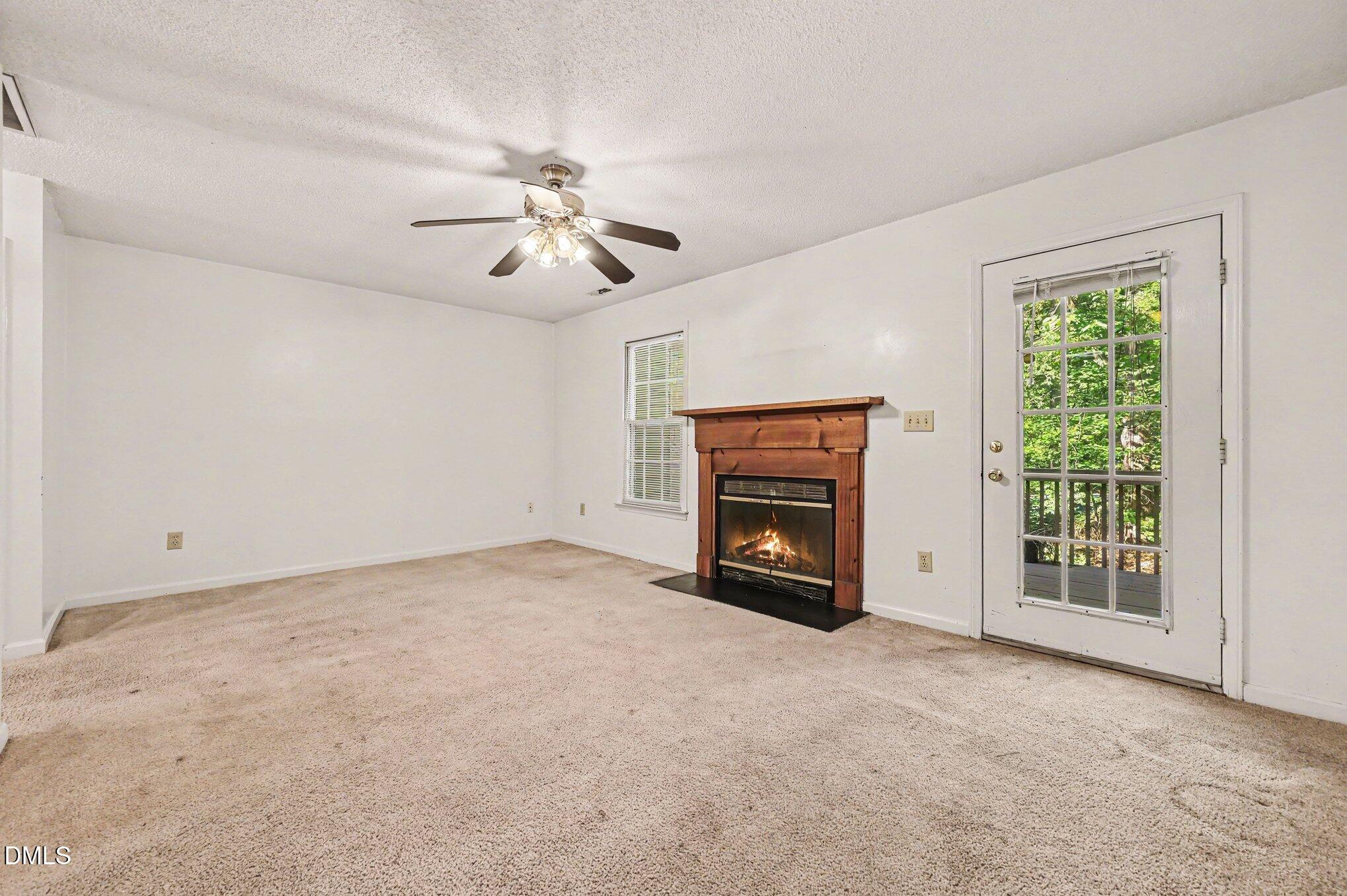 112 Hollow Oak Drive