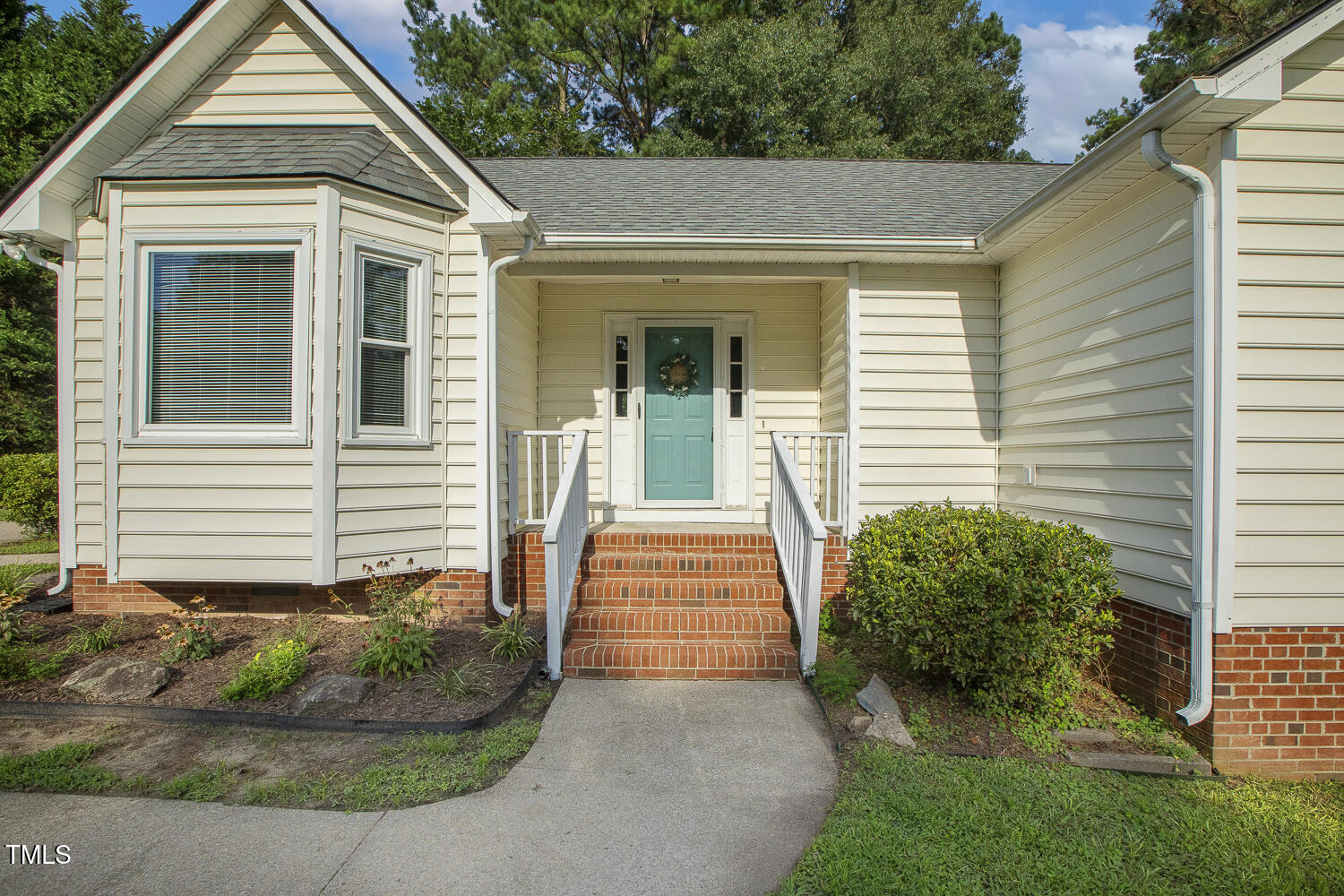 1516 Colston Crossing