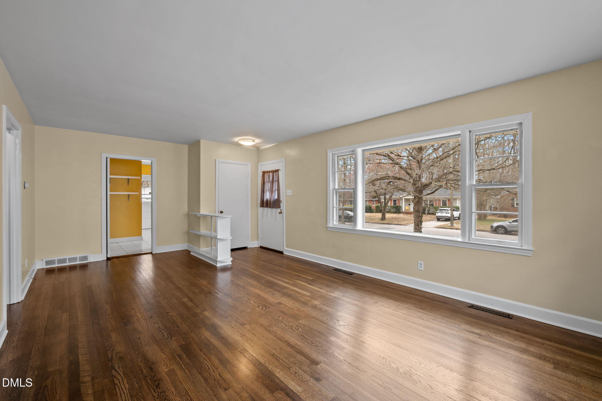 410 W Maynard Avenue