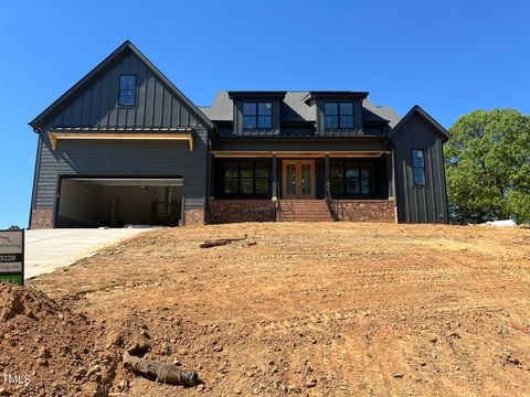 Single Family Residence in Fuquay Varina NC 172 Hook Drive.jpg