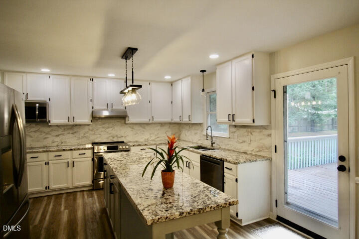 6033 Walking Stick Trail
