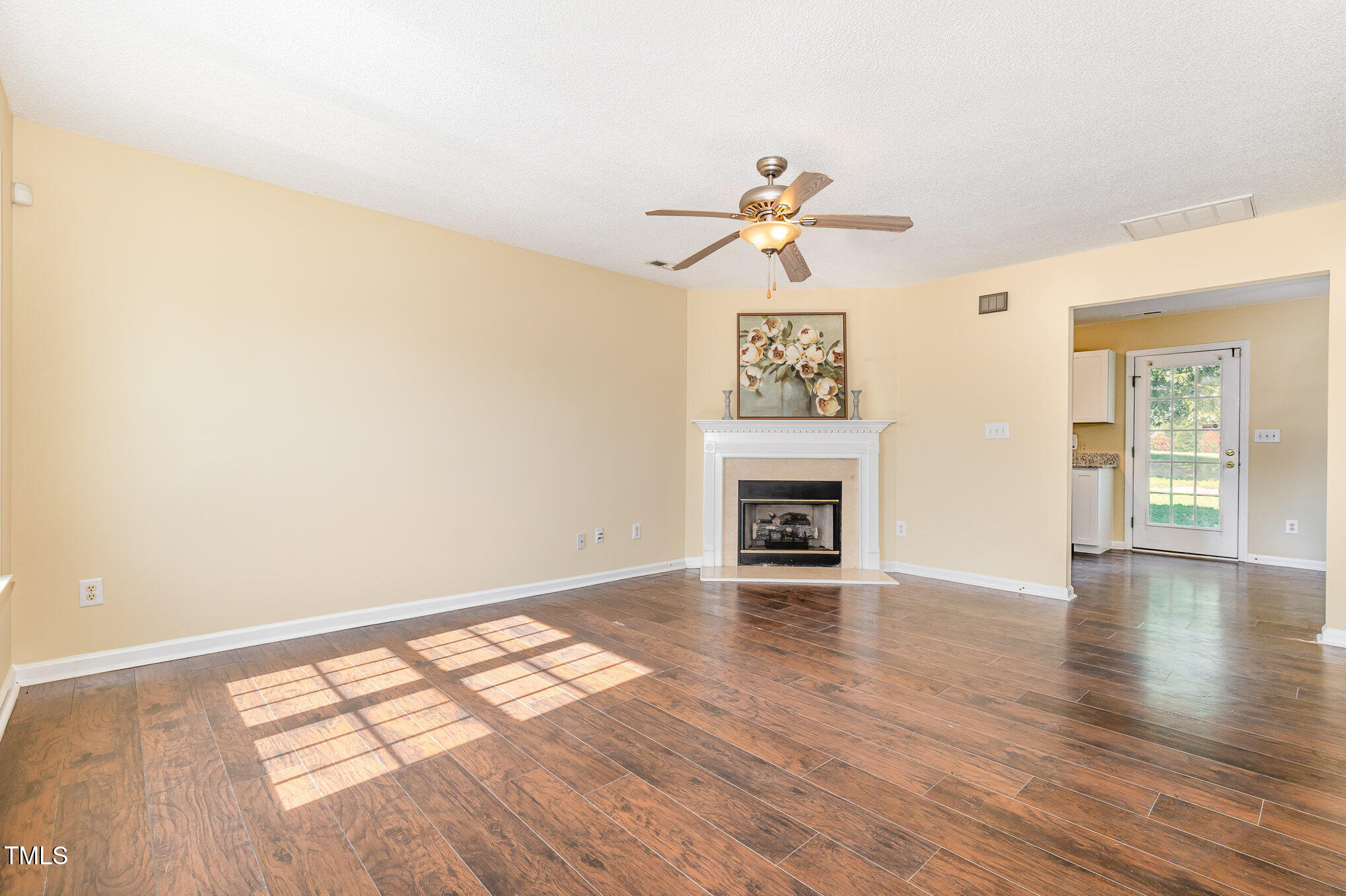 2125 Ventana Lane