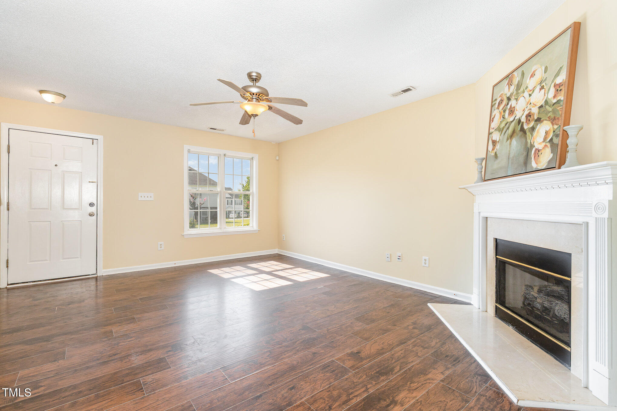 2125 Ventana Lane
