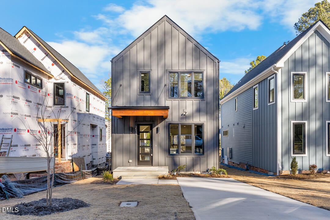 2534 W Wilson Street