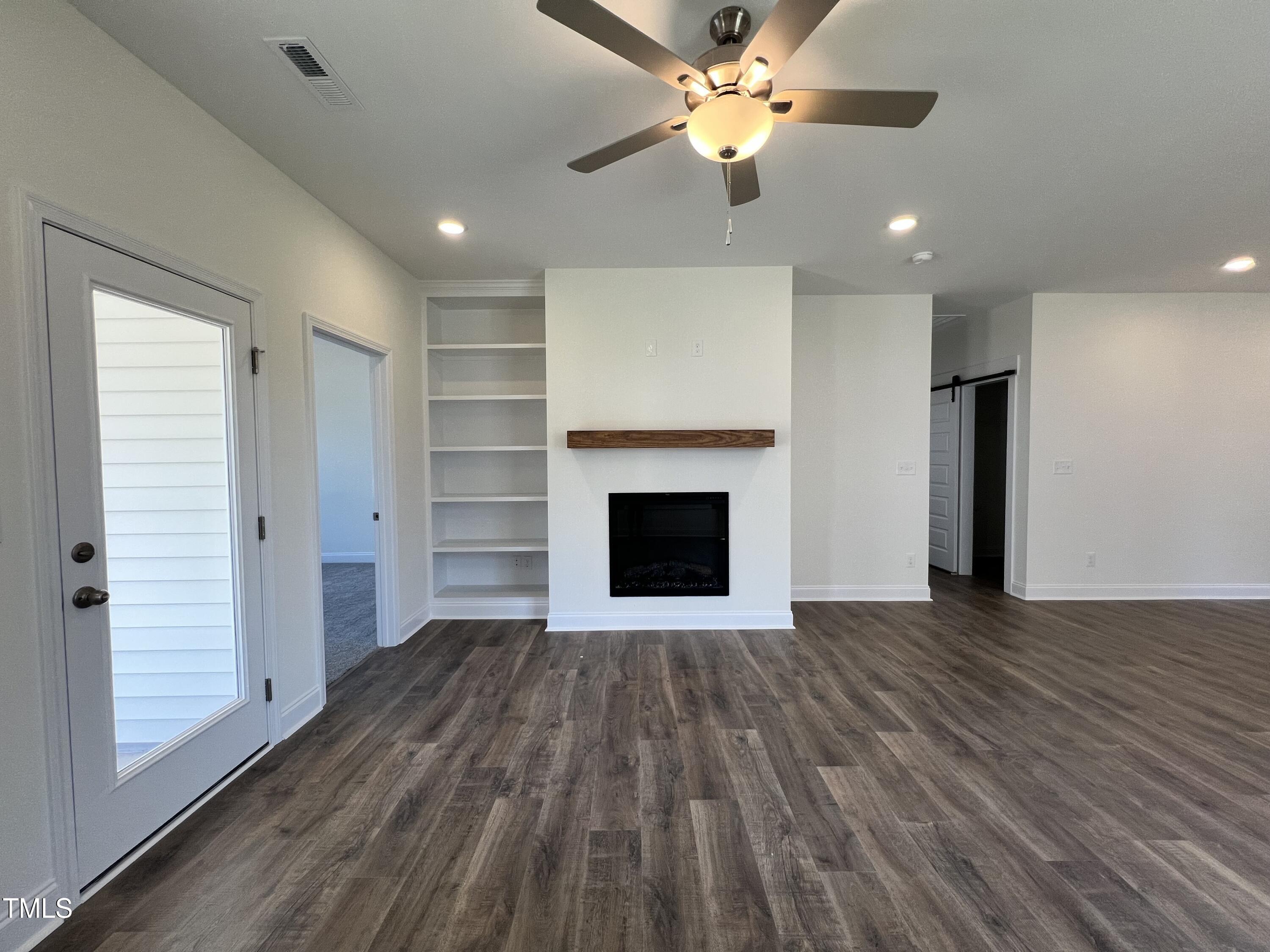 150 W Saltgrass Lane