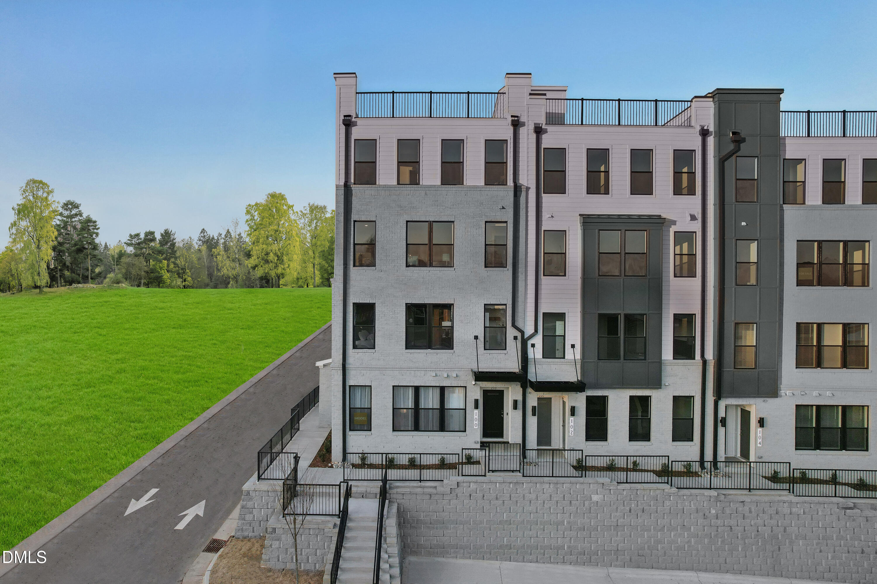 158 N White Street #200