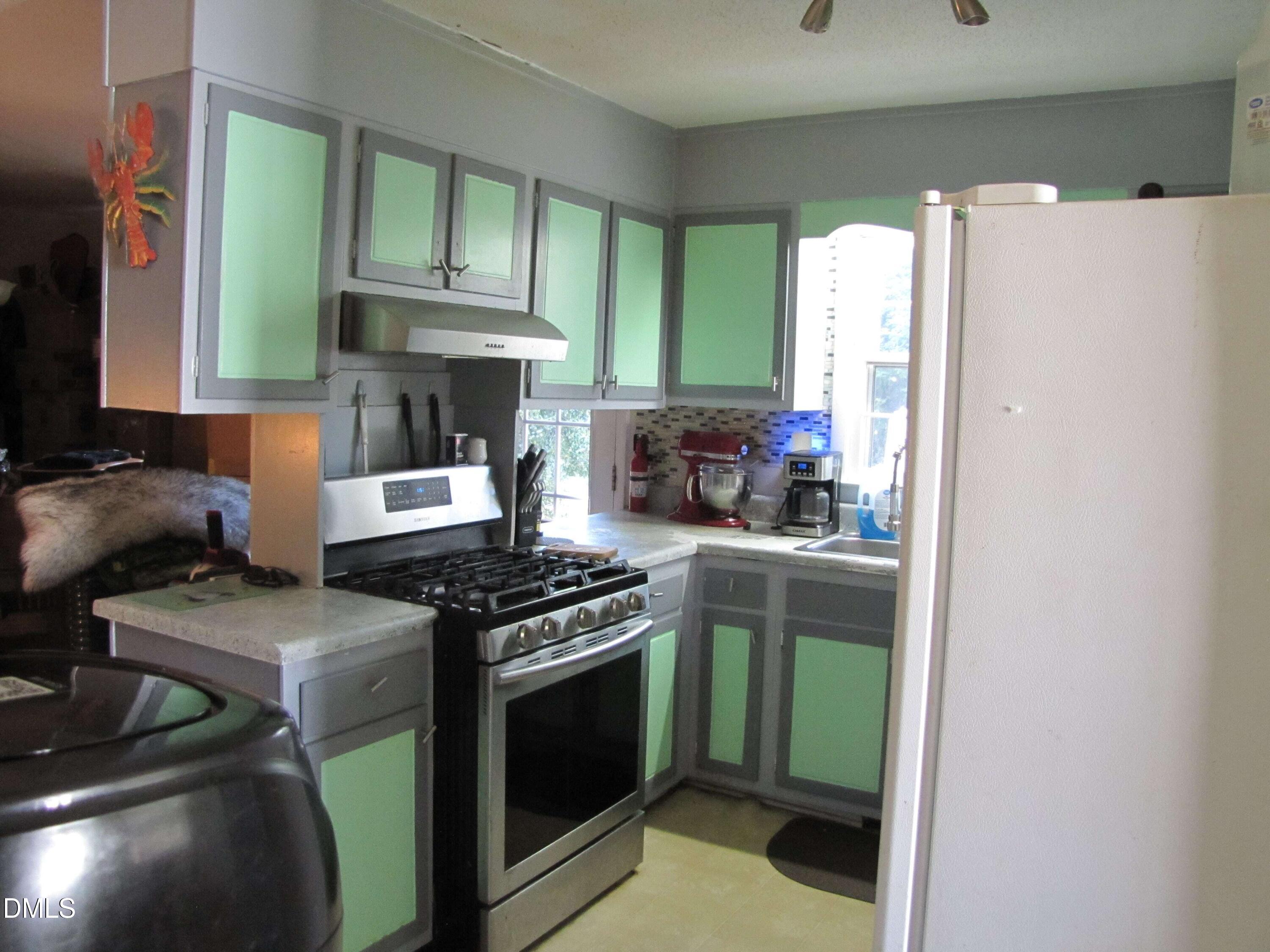 1214 Kimbolton Drive