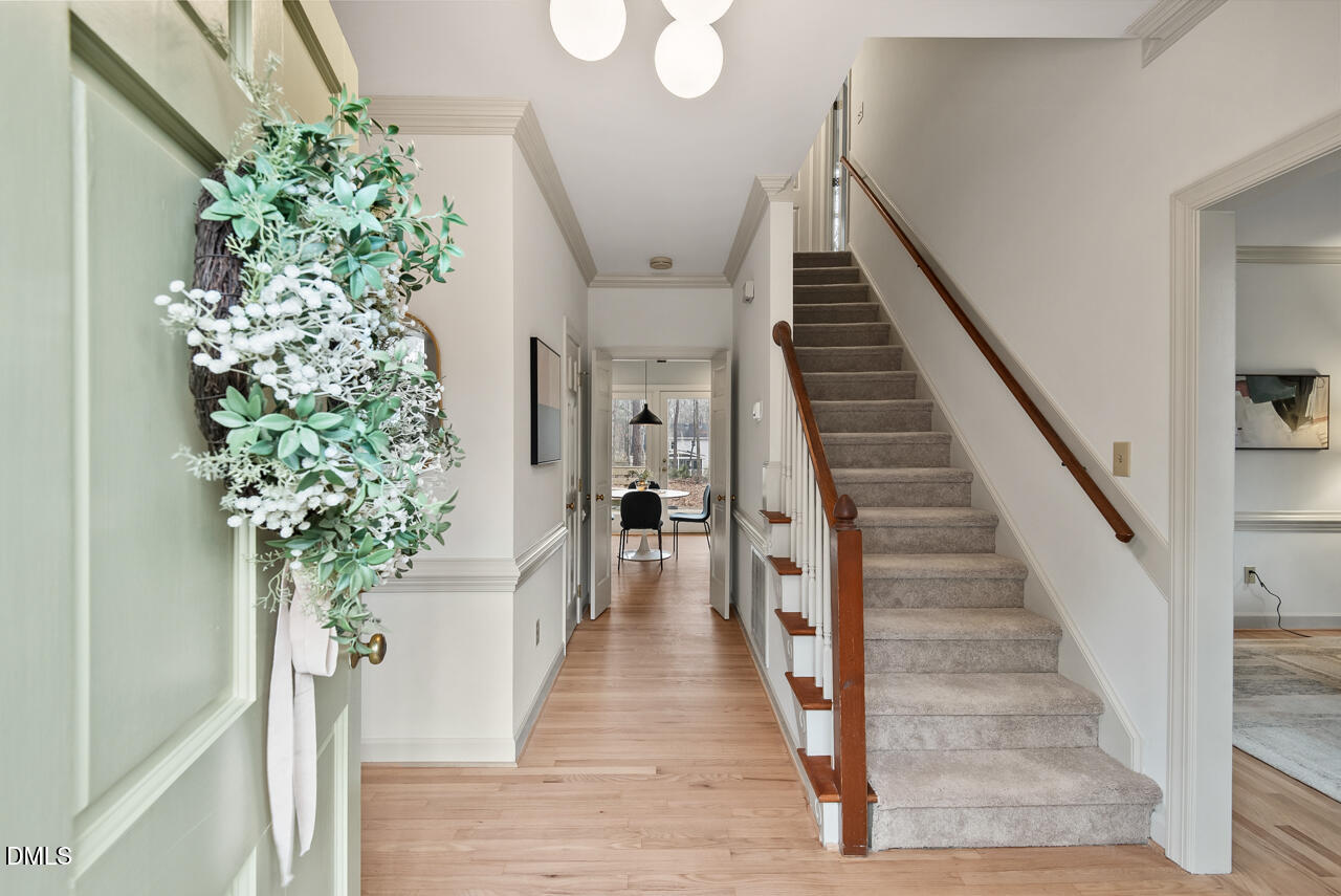 27 Falling Water Drive