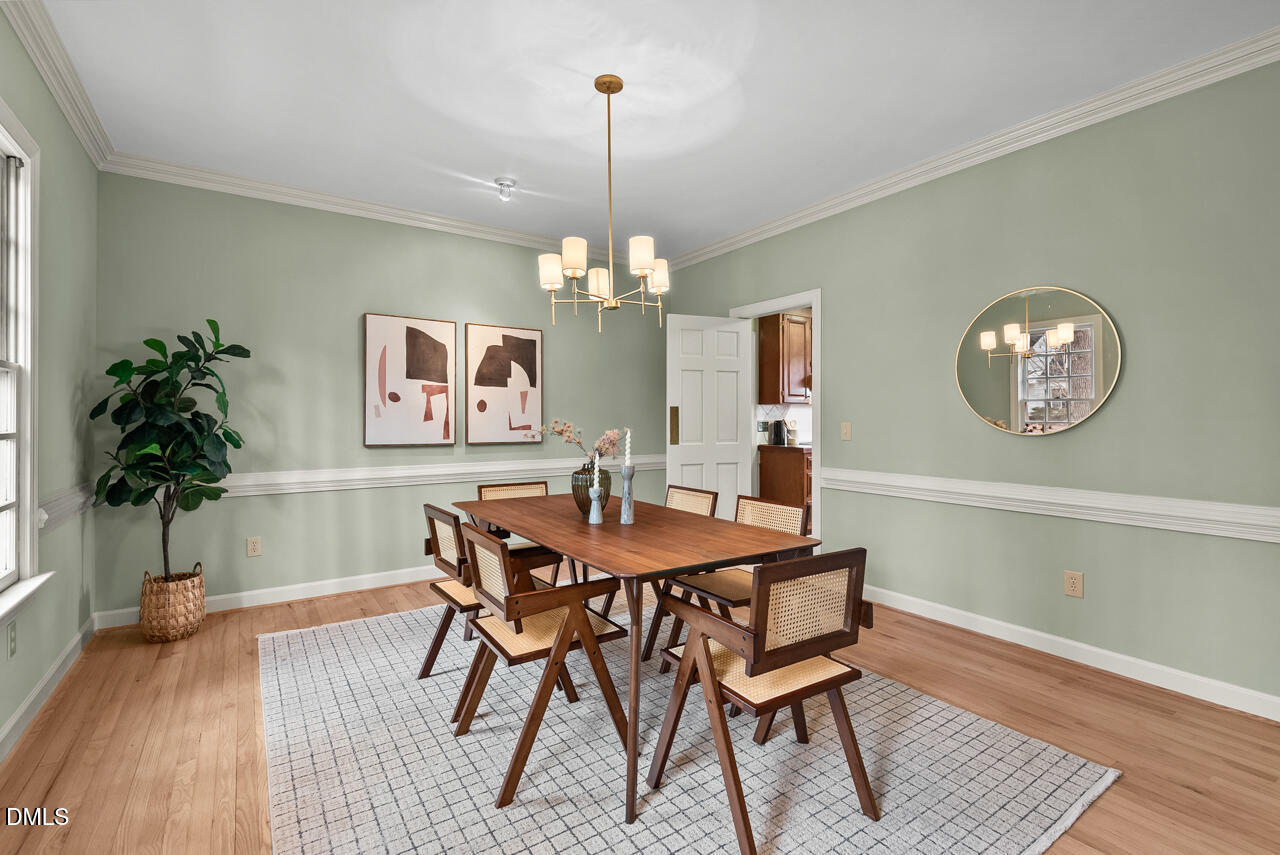 27 Falling Water Drive