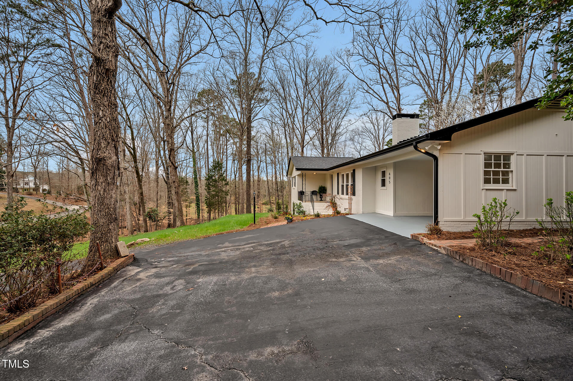 605 Canterbury Road