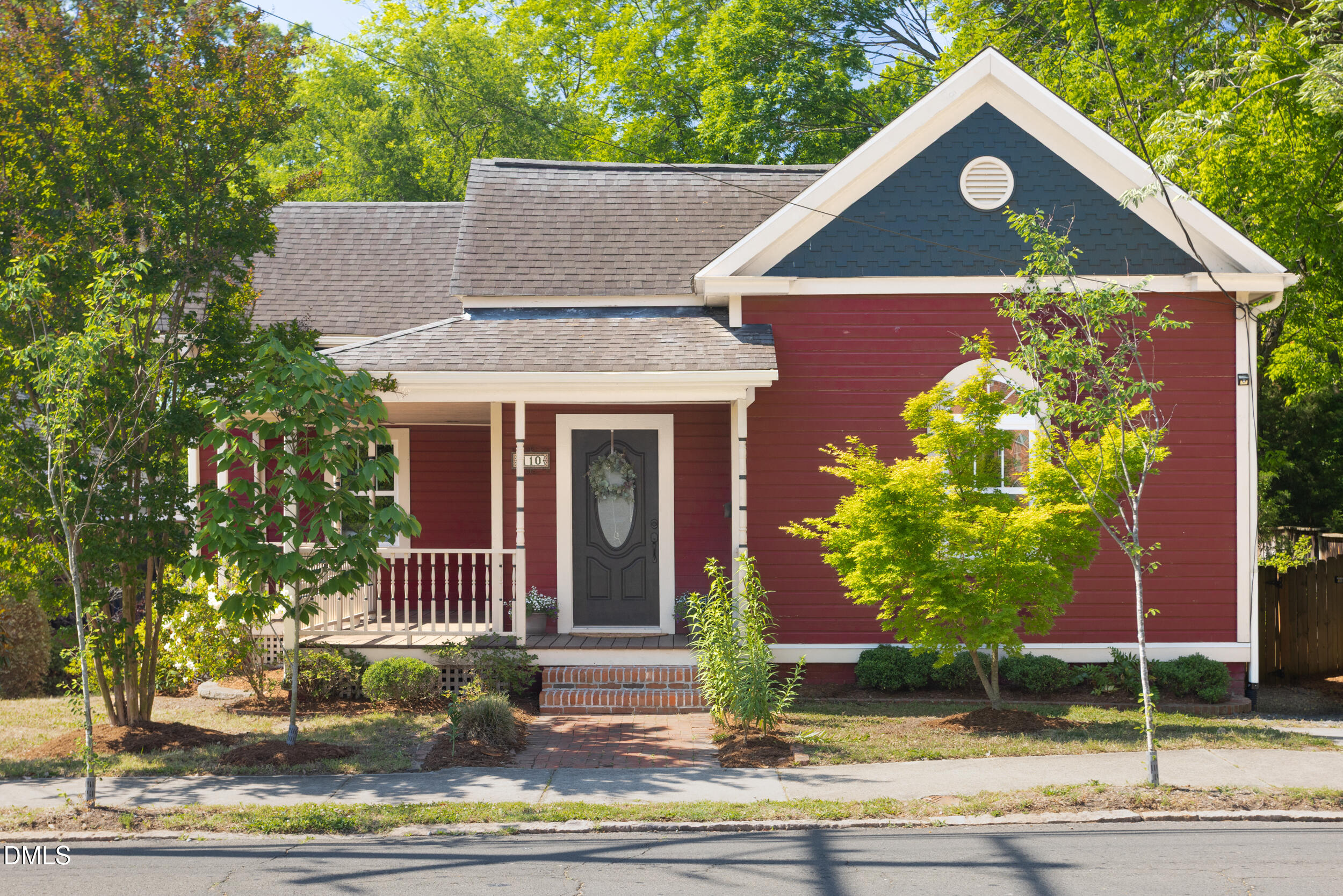 110 E Trinity Avenue