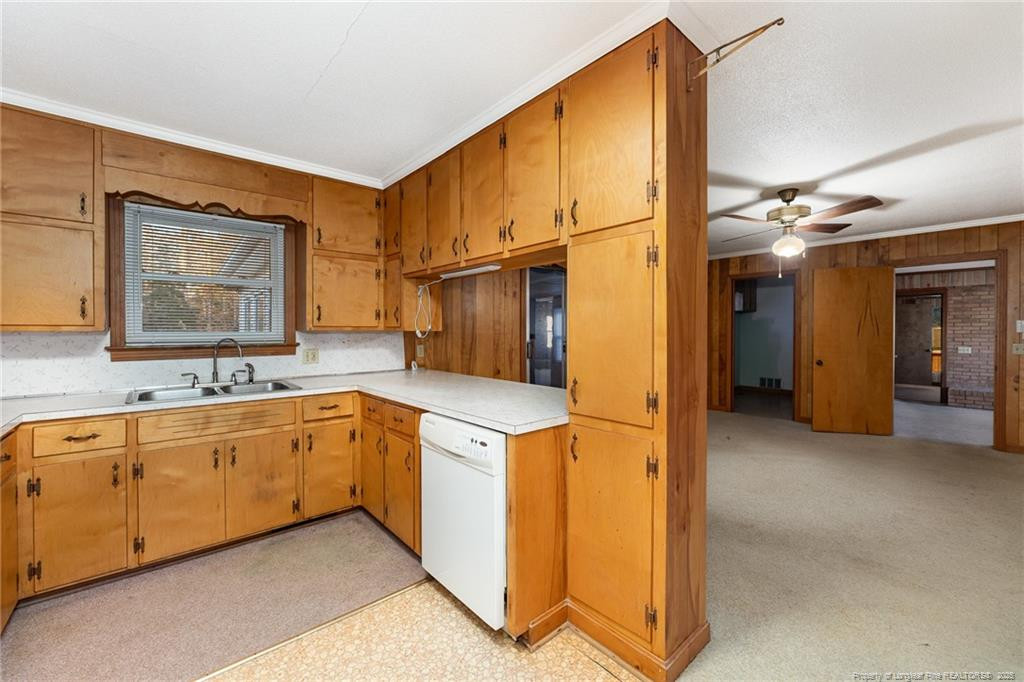 1600 Dogwood Acres Drive