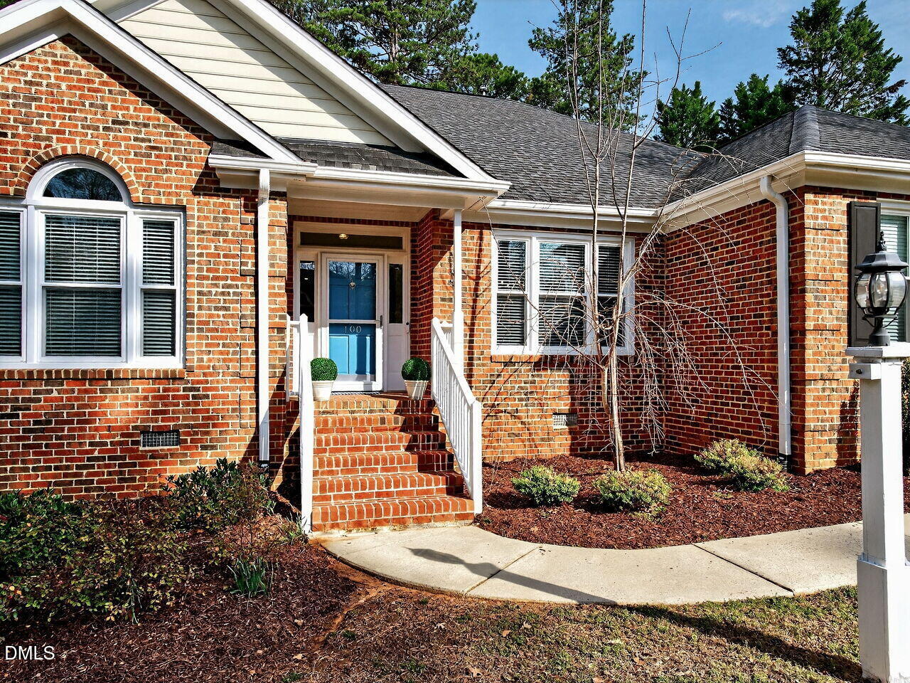 100 Gables Point Way