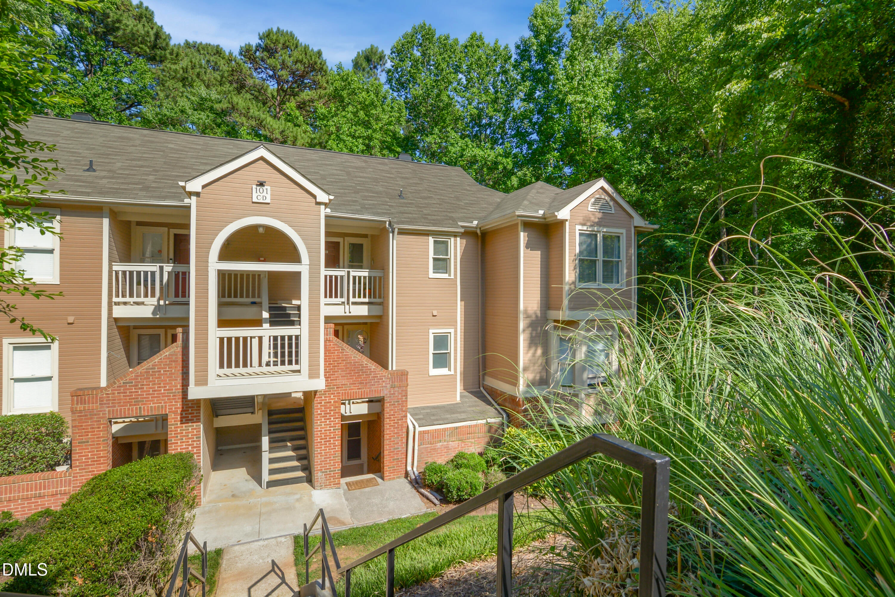 101-2d Marbury Court