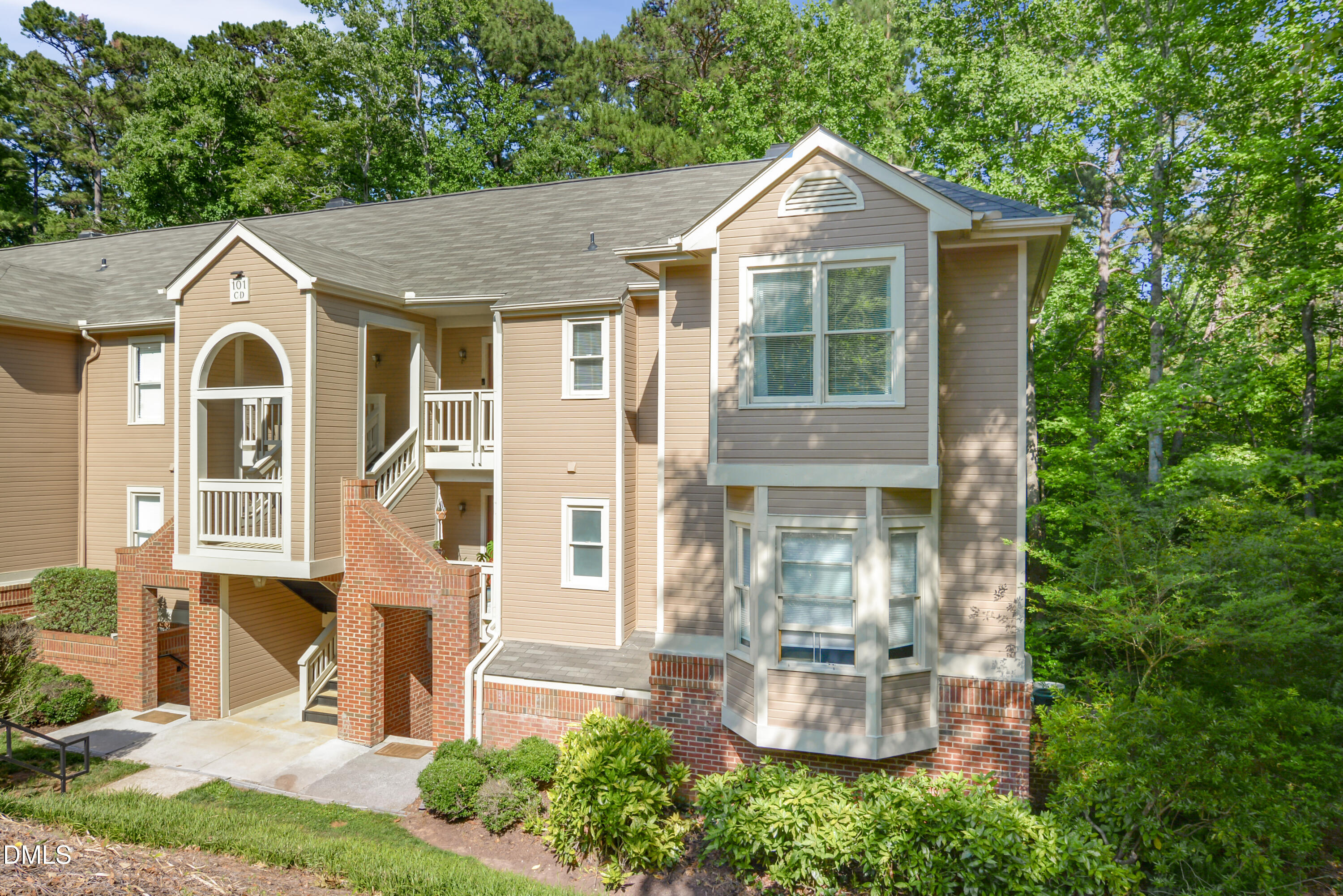 101-2d Marbury Court