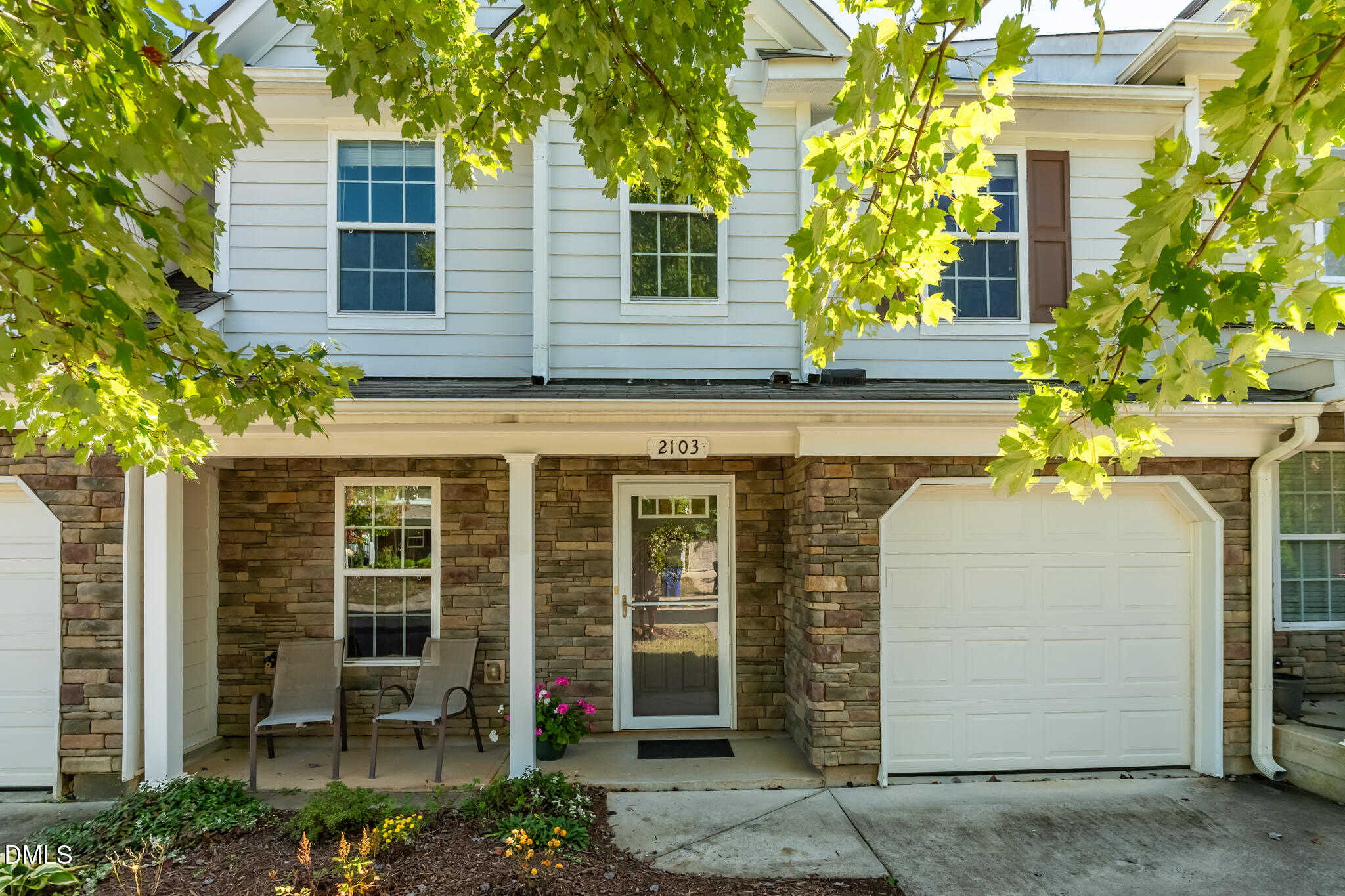 2103 Bartlett Circle