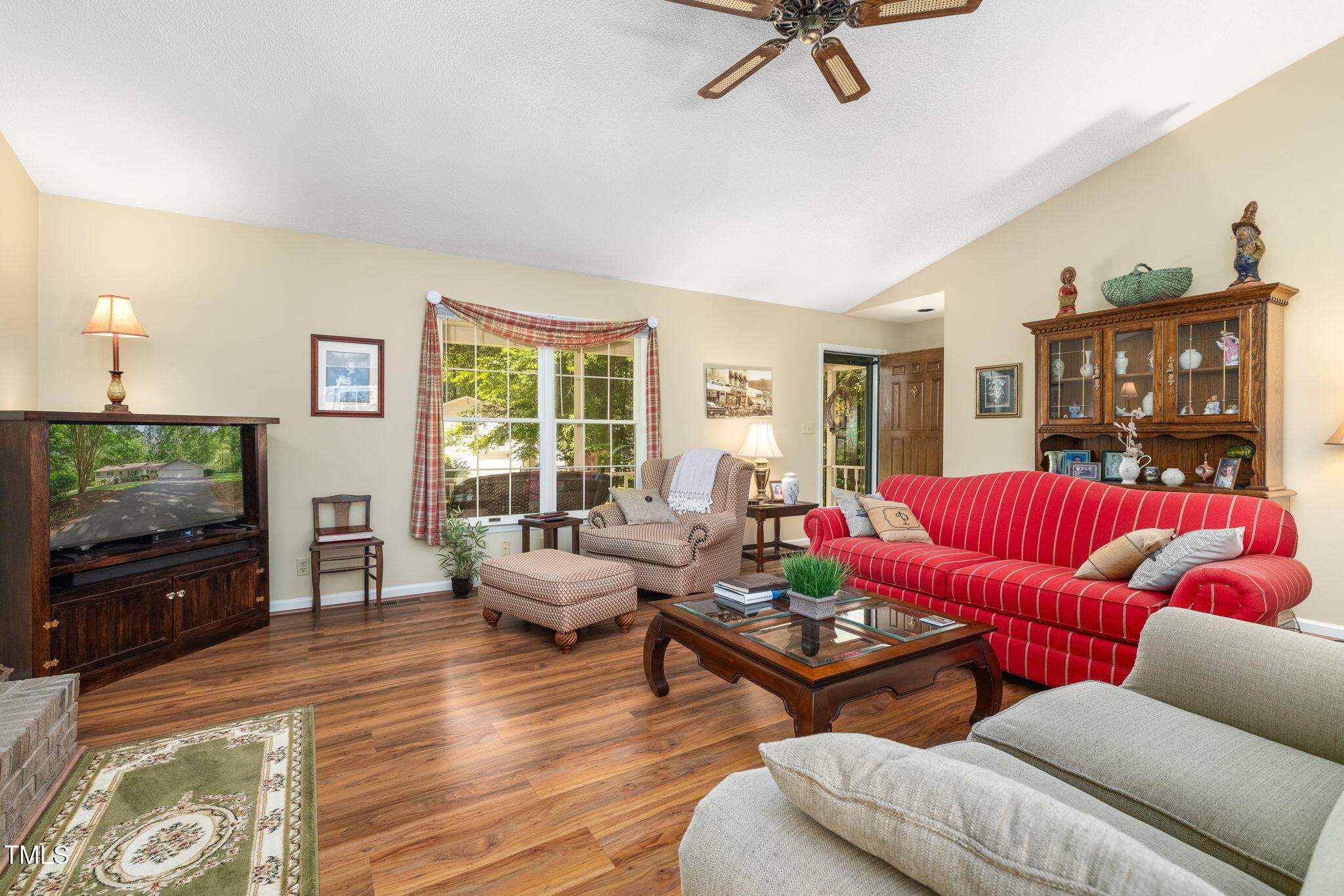 5204 Tabbs Creek Lane