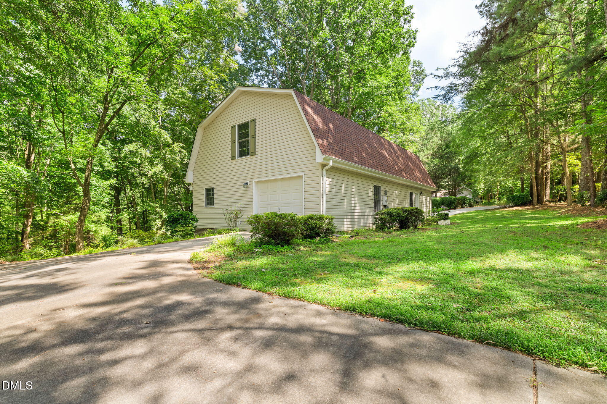 5204 Tabbs Creek Lane