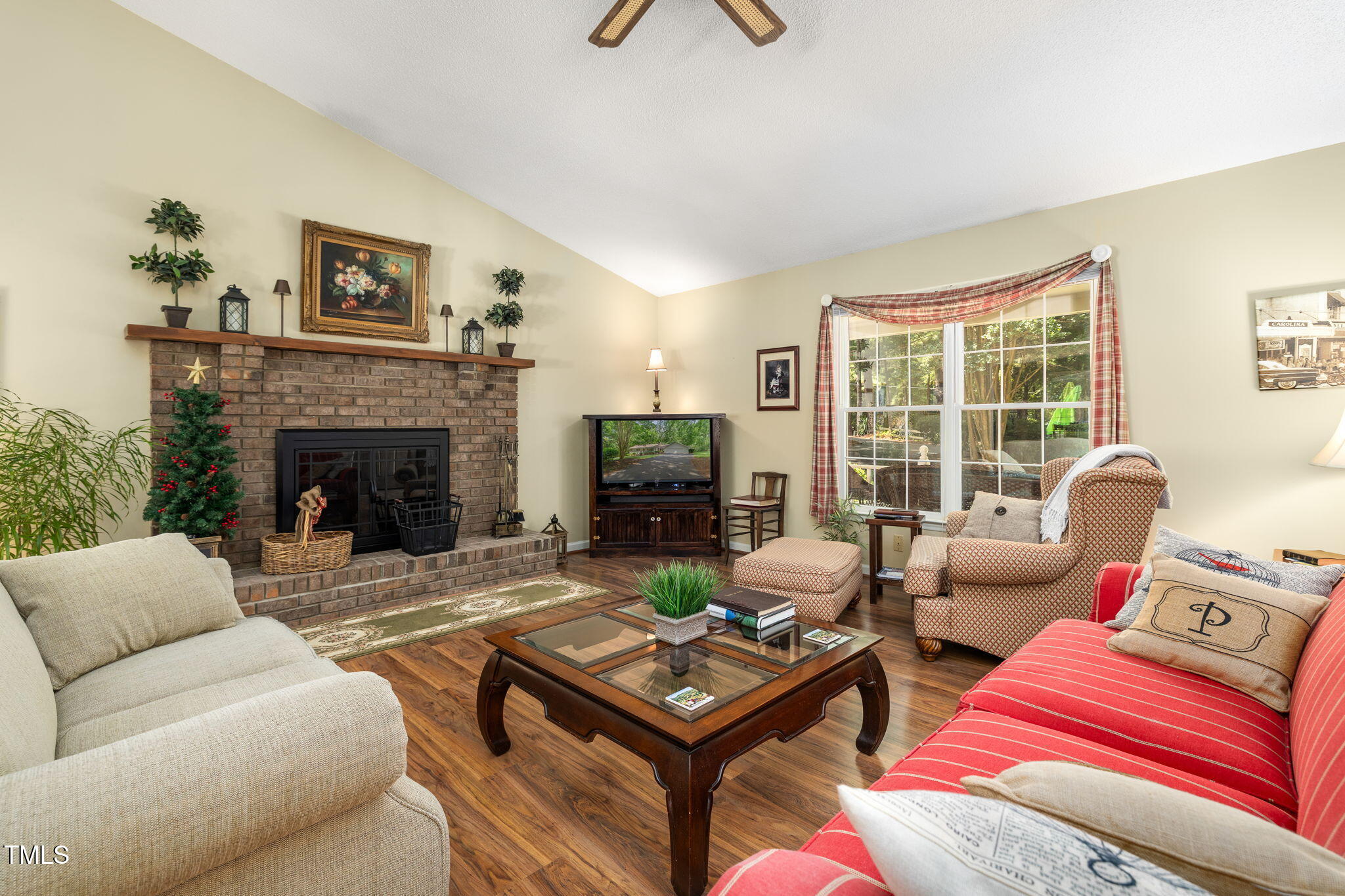 5204 Tabbs Creek Lane