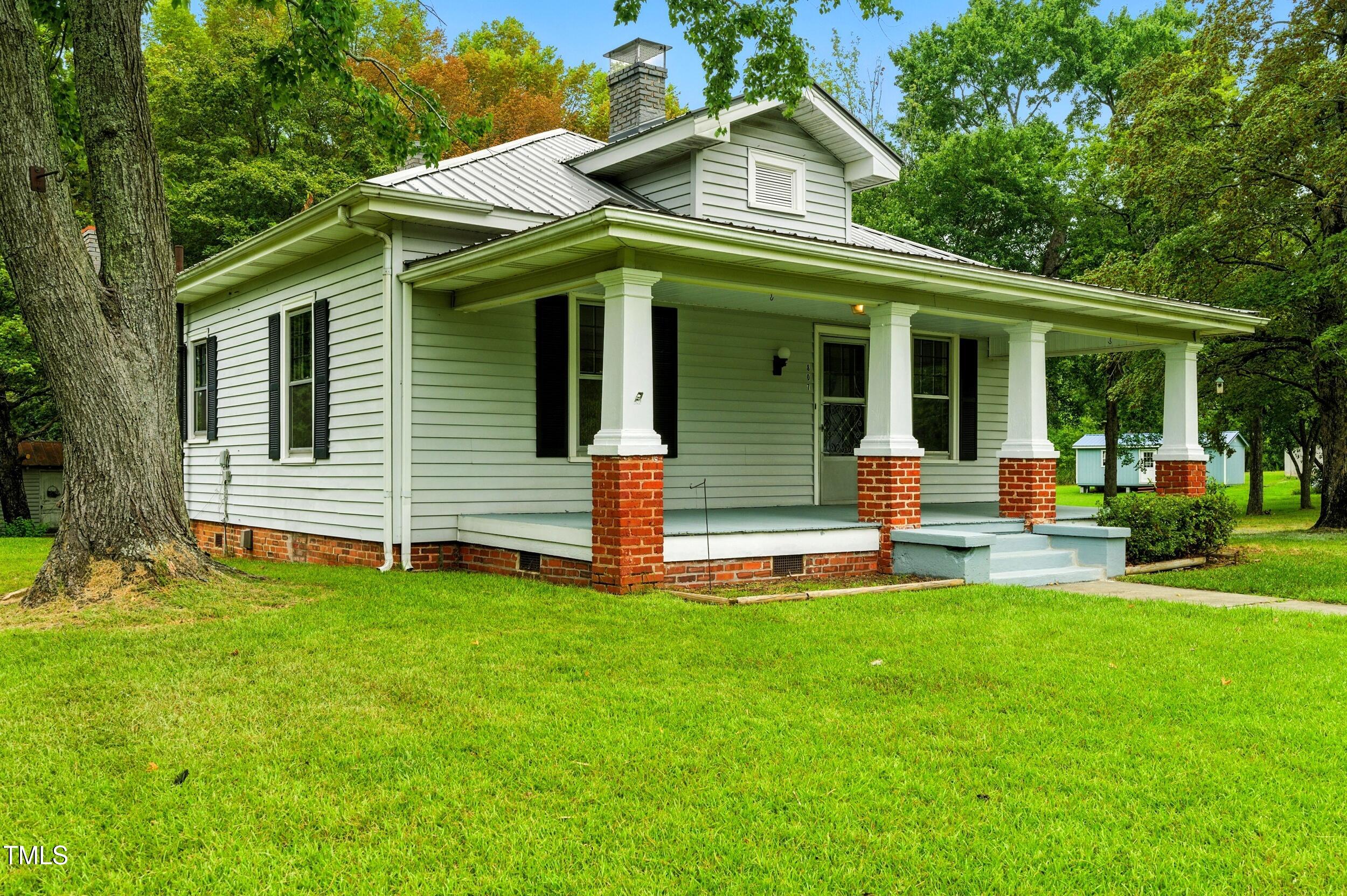 807 N Main Street