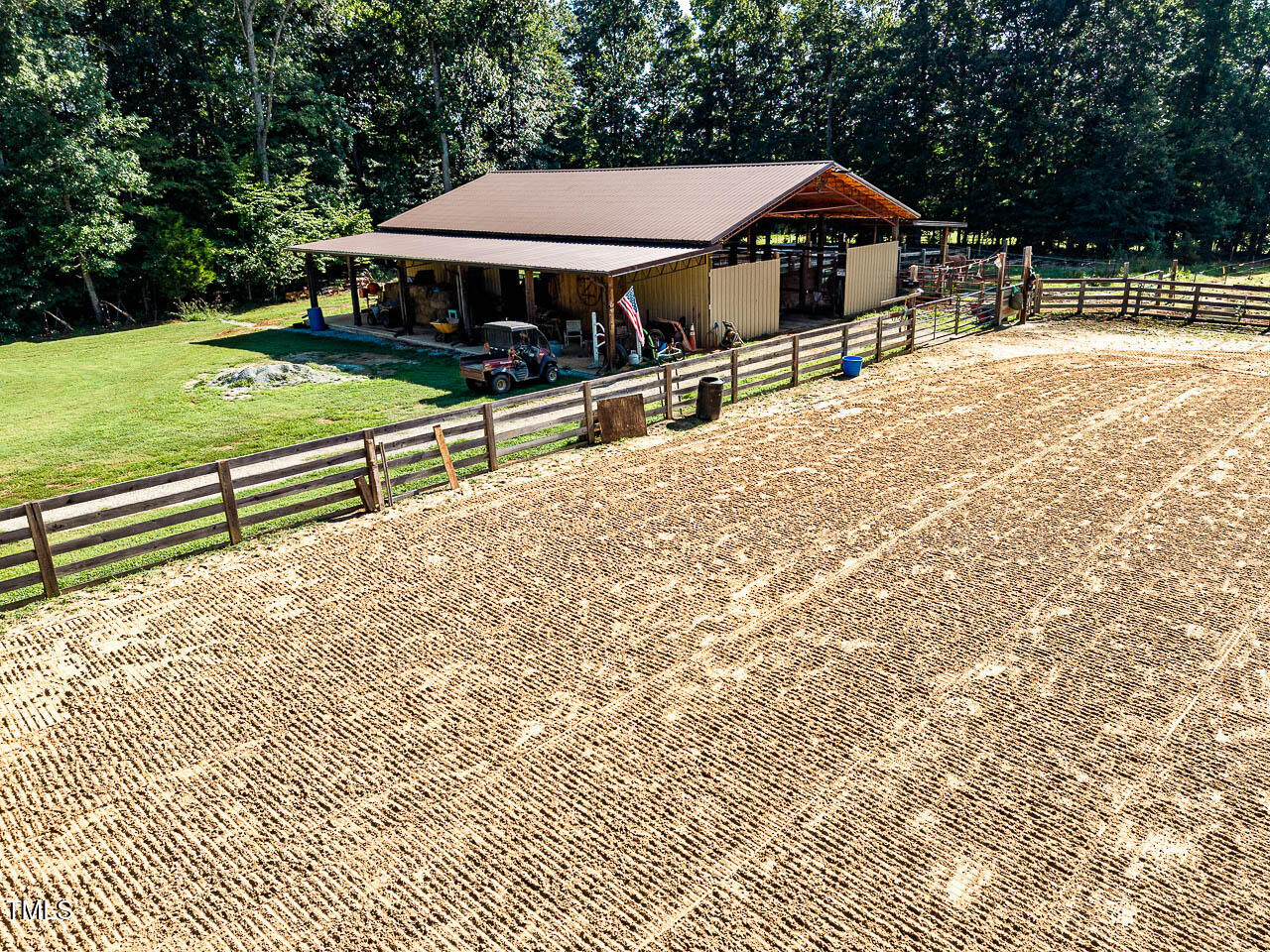 195 Falcon Lane