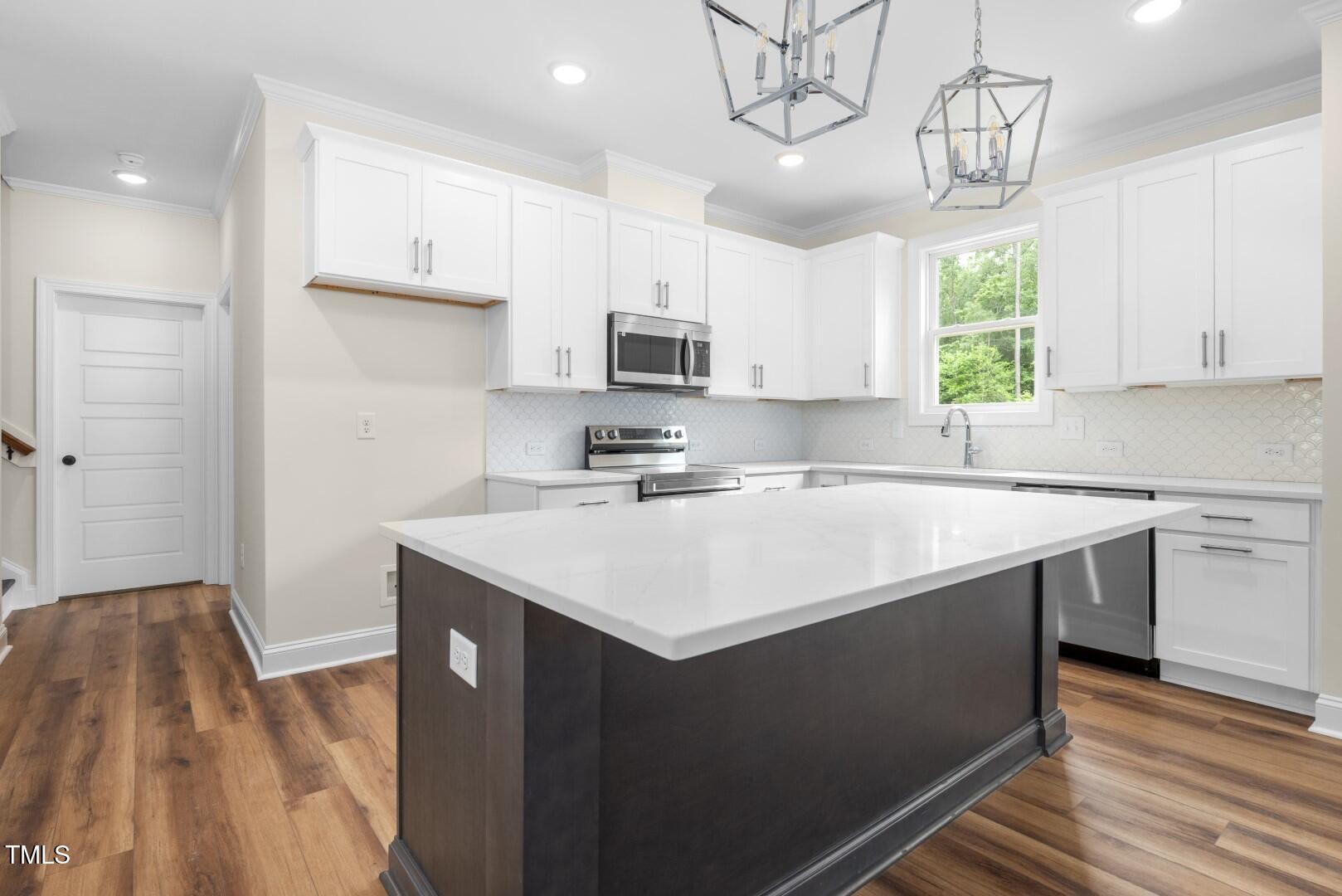 225 Whistlers Cove