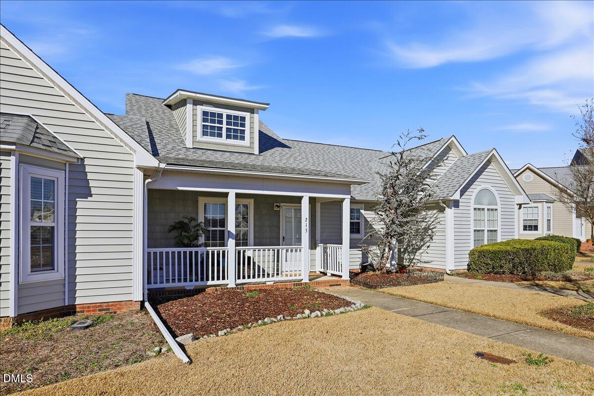 215 W Moss Creek Drive