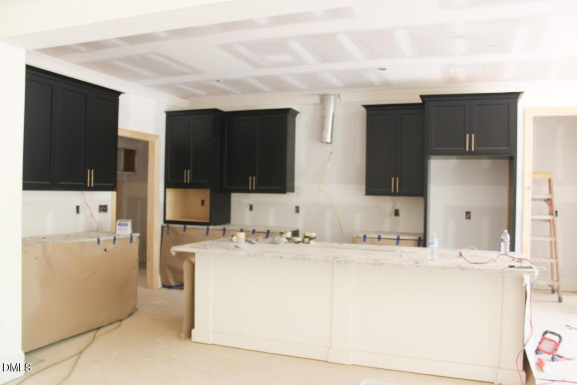 5317 Asher Woods