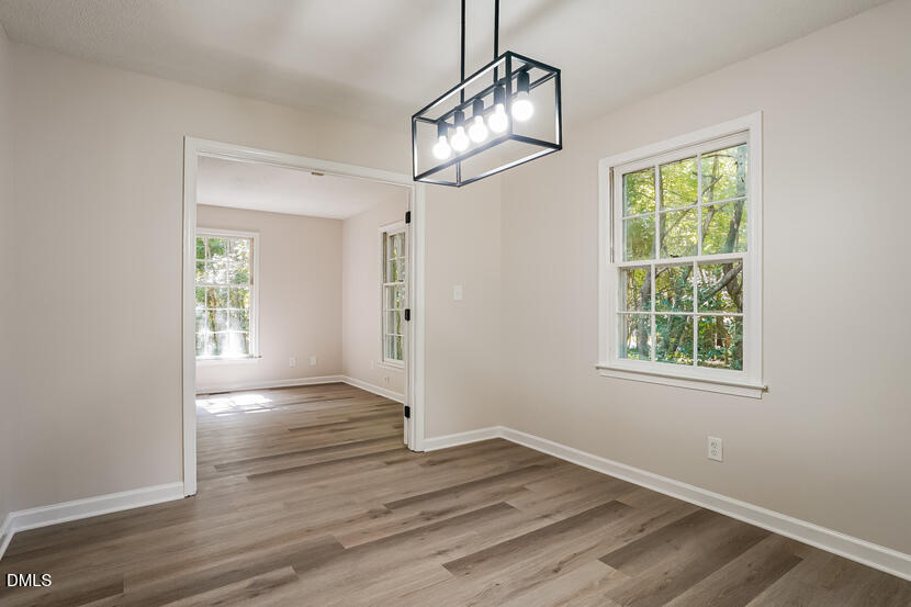 5308 Amsterdam Place