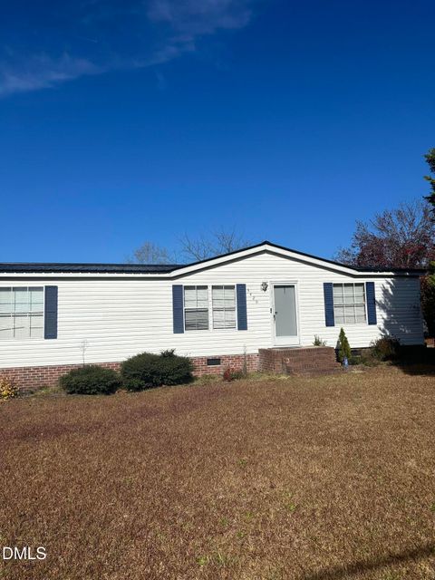 5426 Old Us Highway 421 Lillington NC 27546