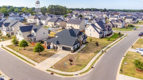 A home in Raeford