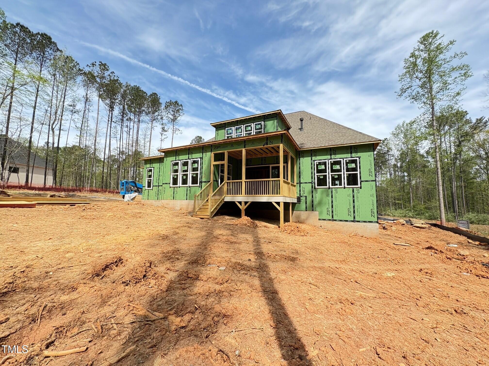 111 Gaines Trail