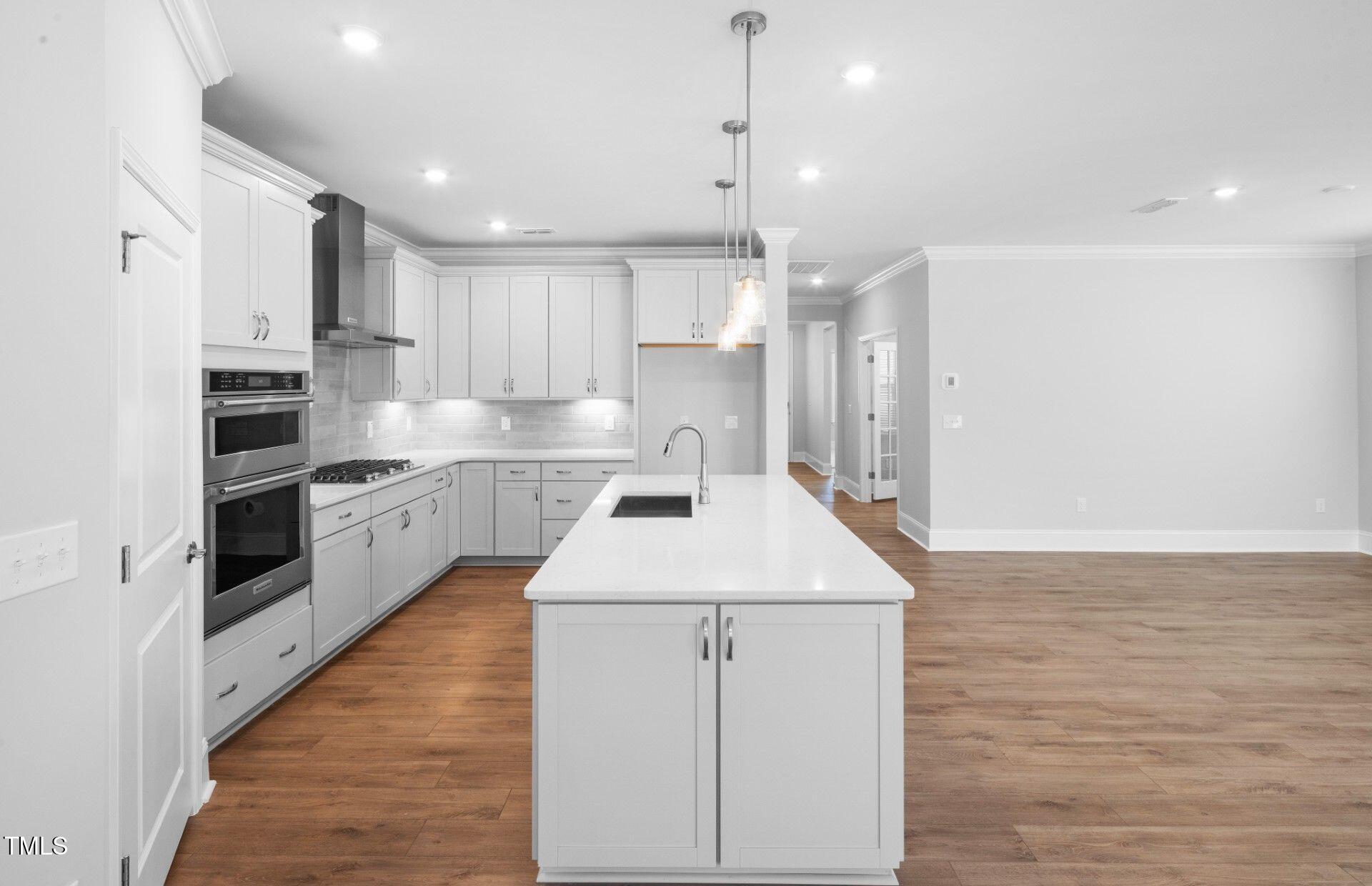 2421 Forsythia Trail