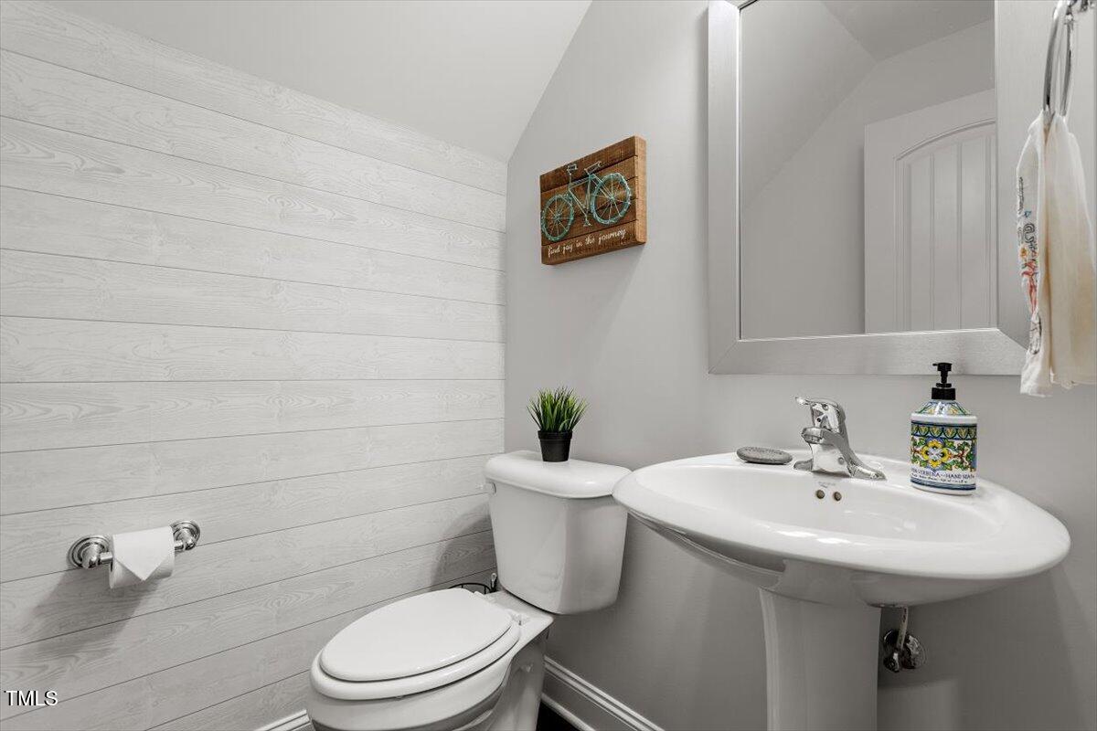 Durham, North Carolina 27703, United States, 3 Bedrooms Bedrooms, ,3 BathroomsBathrooms,Residential,Pending,100610