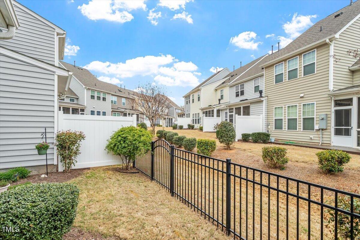 Durham, North Carolina 27703, United States, 3 Bedrooms Bedrooms, ,3 BathroomsBathrooms,Residential,Pending,100610