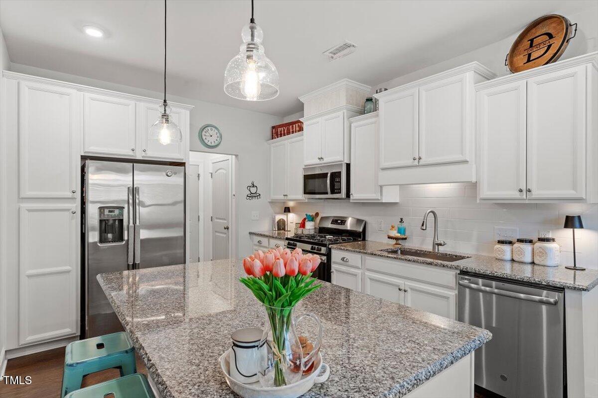 Durham, North Carolina 27703, United States, 3 Bedrooms Bedrooms, ,3 BathroomsBathrooms,Residential,Pending,100610