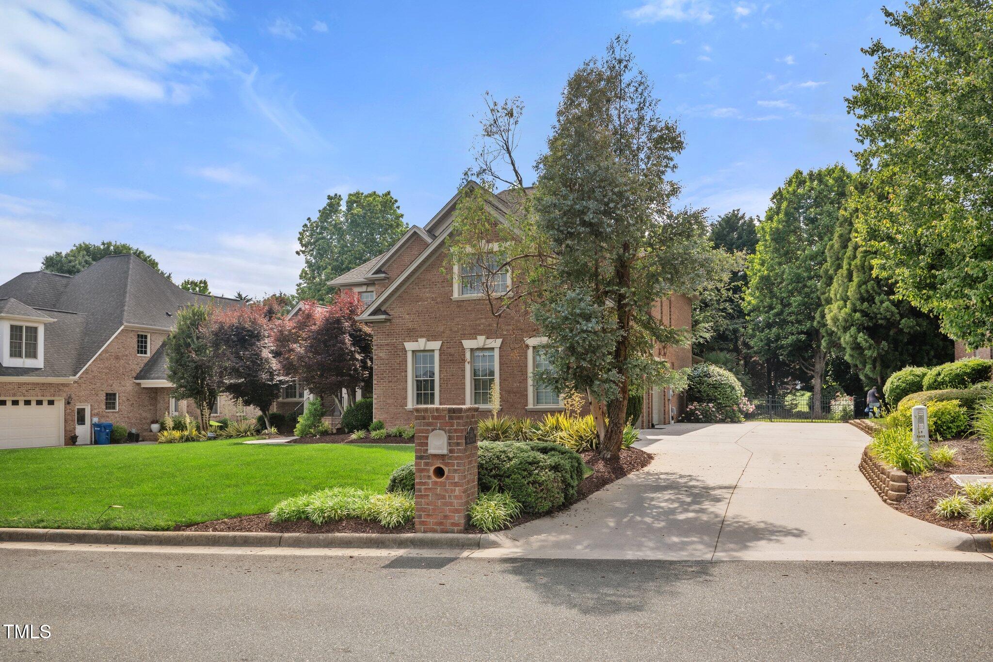 1010 Mill Pointe Way