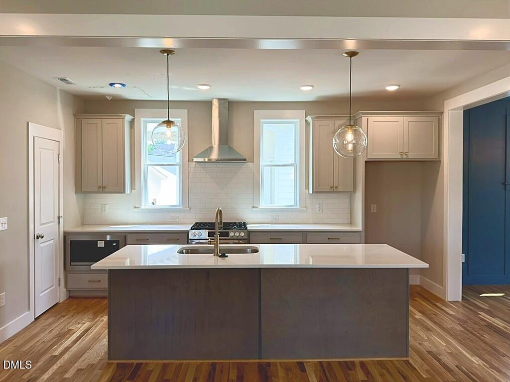 1820 Lumineer Lane