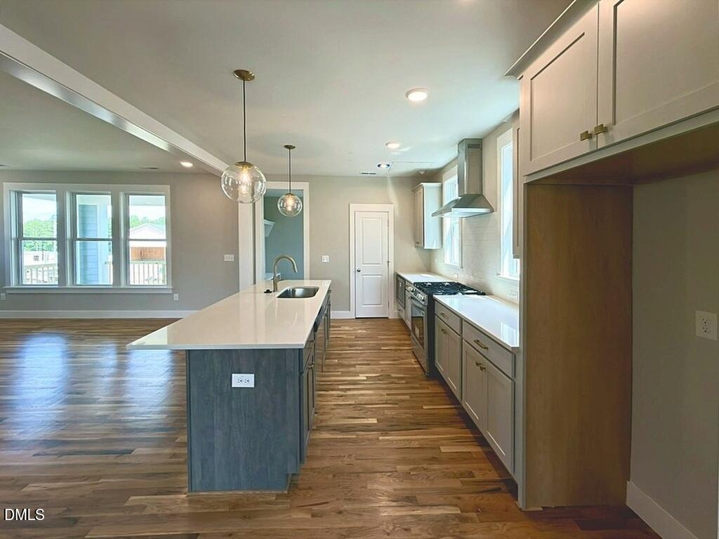 1820 Lumineer Lane