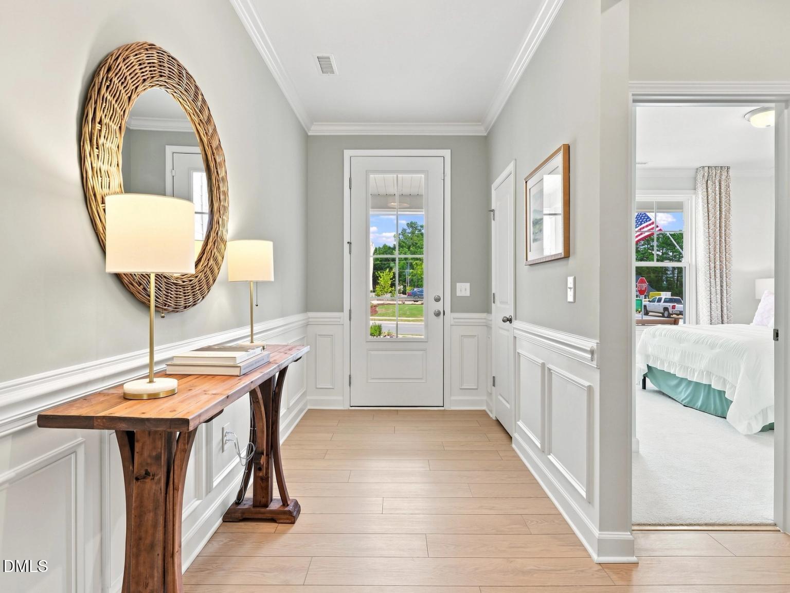 608 Crescent Wood Trail