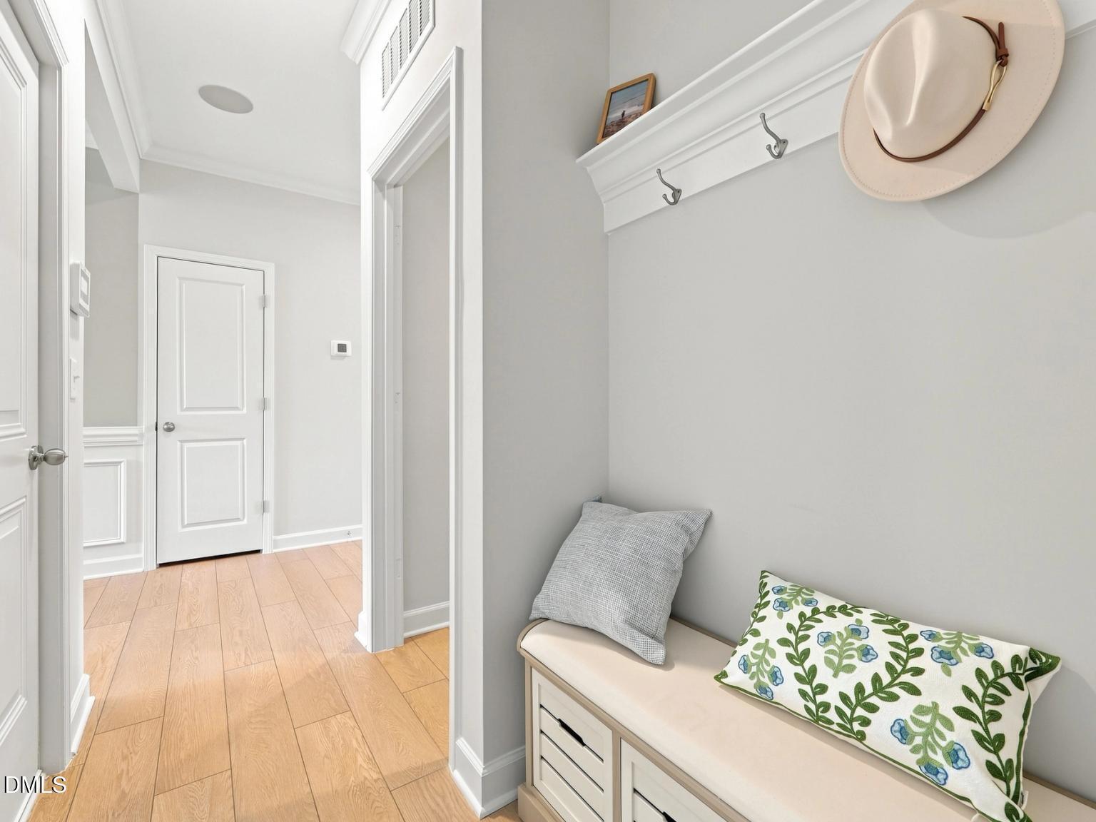 608 Crescent Wood Trail