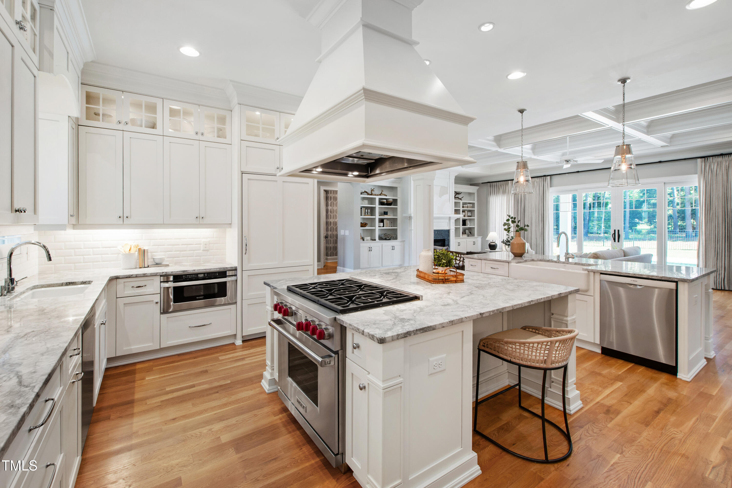 6 Castlewood Drive