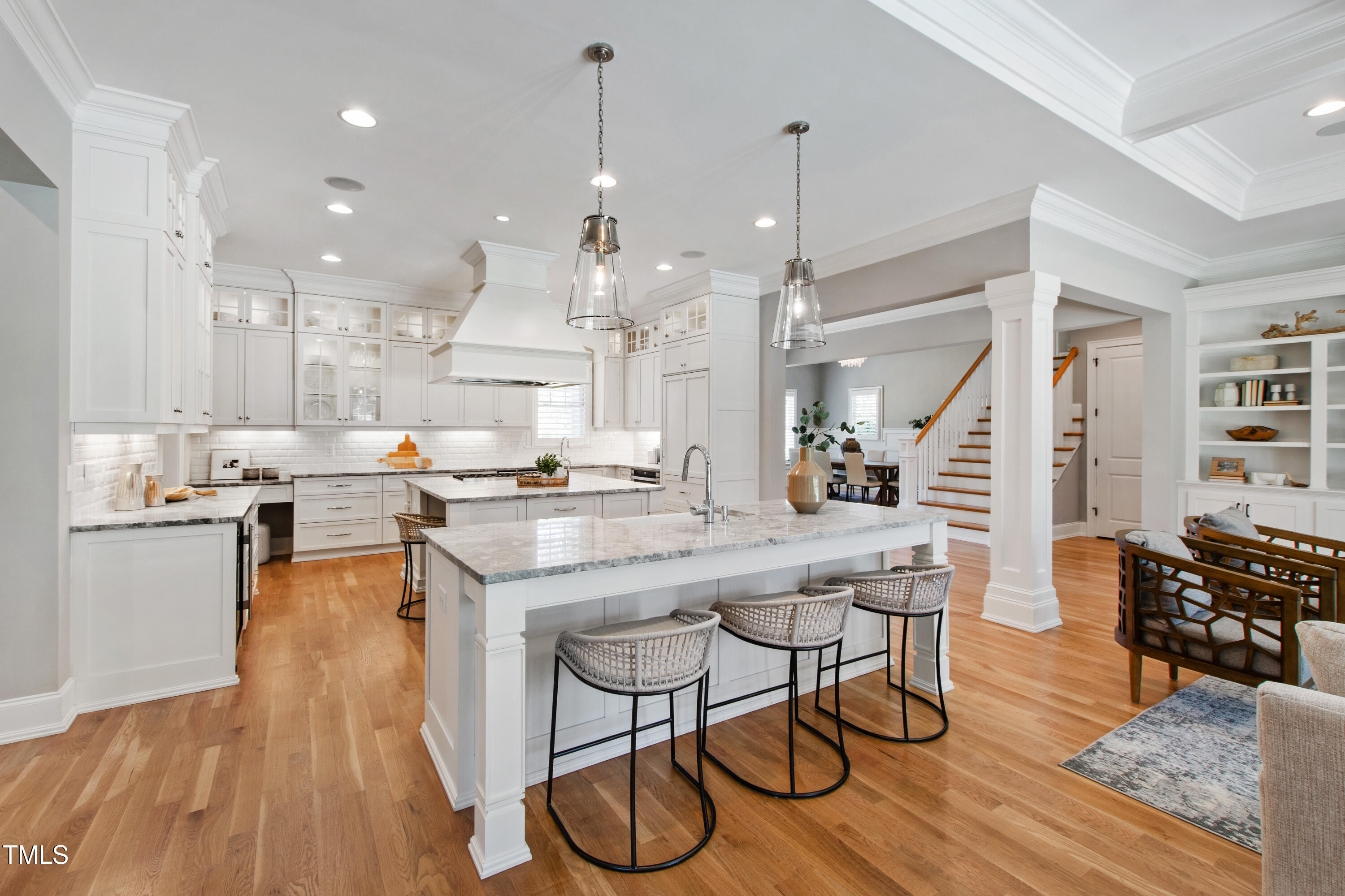 6 Castlewood Drive