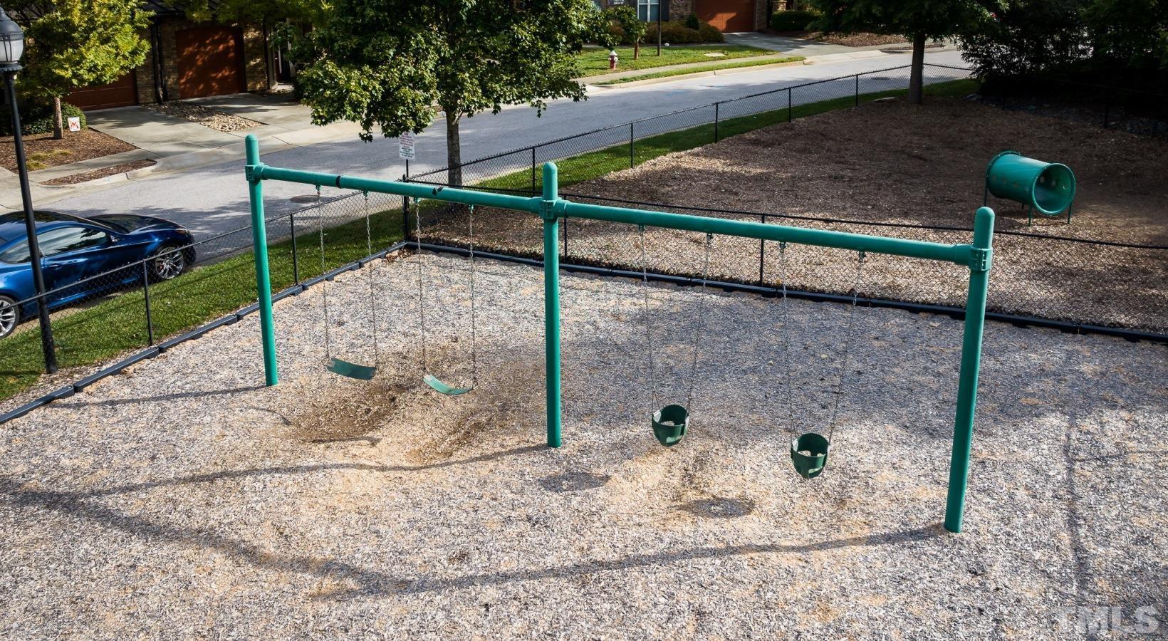 Chapel Hill, North Carolina 27516, United States, 3 Bedrooms Bedrooms, ,3 BathroomsBathrooms,Residential,Active,43621