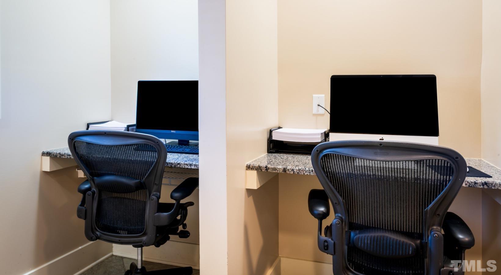 Chapel Hill, North Carolina 27516, United States, 3 Bedrooms Bedrooms, ,3 BathroomsBathrooms,Residential,Active,43621